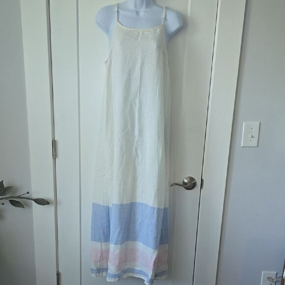 C&C California Dresses & Skirts - C&C California Maxi Dress in White with Pastel Stripes